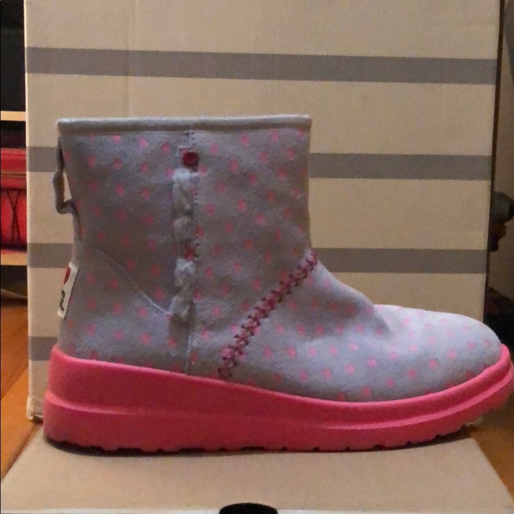 I heart kisses mini Ugg